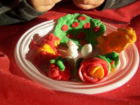 סדנת עיצוב בבצק סוכר המרשלג RFM לילדים