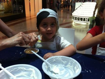 שבועות 2012 - קידום מכירות טרה בסדנת בישול לילדים