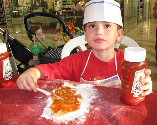 ילדים מבשלים קטשופ הינץ בעזריאלי מודיעין 29