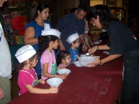סדנאות בישול לילדים בגי' אפק בקבוצת גזית גלוב 13